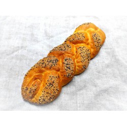 Косичка з кунжутом